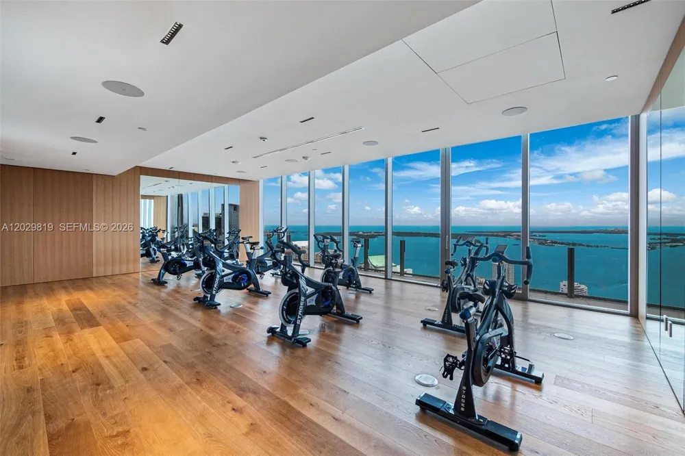 300 E Biscayne Blvd Way #5101 Miami, FL 33131