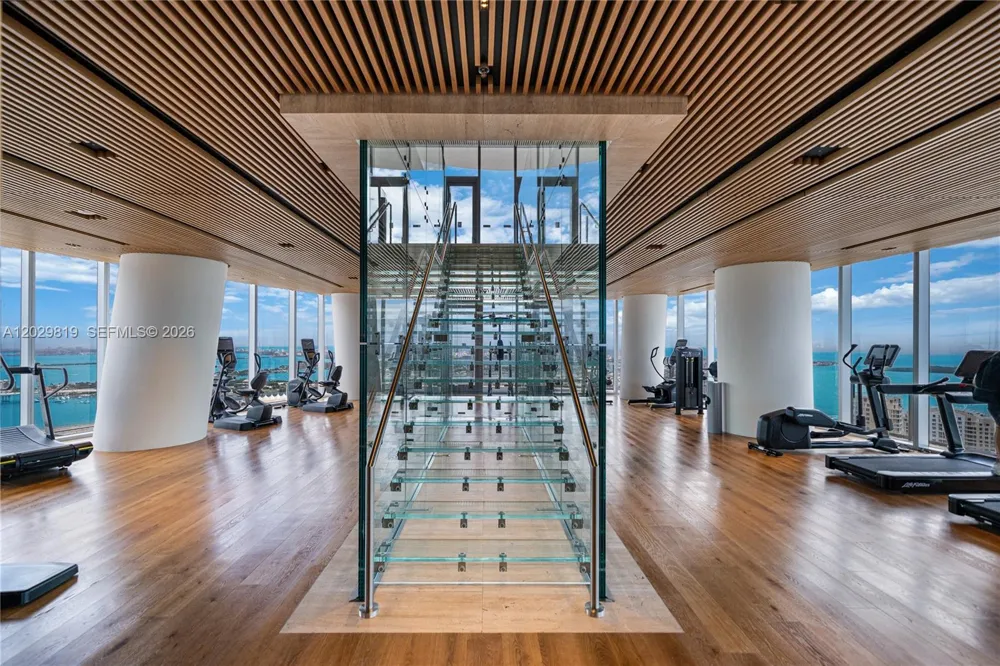 300 E Biscayne Blvd Way #5101 Miami, FL 33131