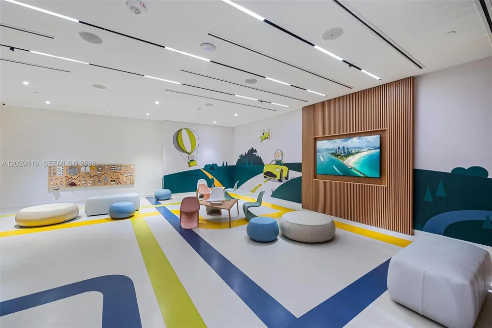 300 E Biscayne Blvd Way #5101 Miami, FL 33131