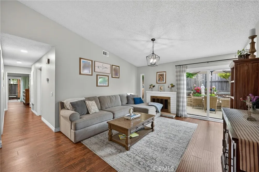 1817 Solano Ontario, CA 91764