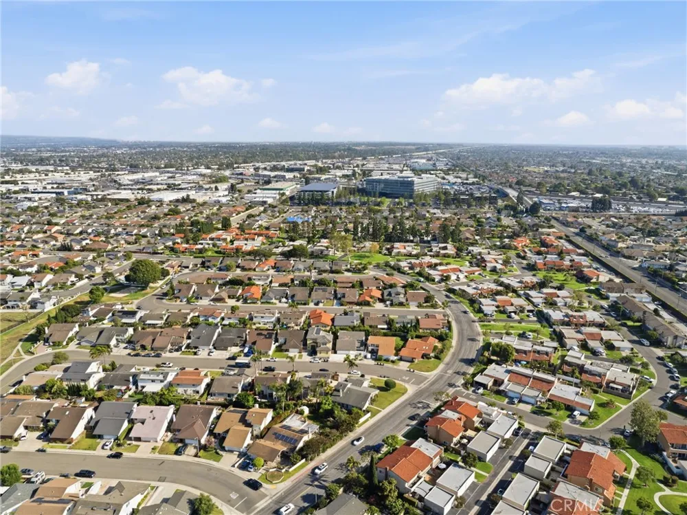 10618 El Toro Fountain Valley, CA 92708