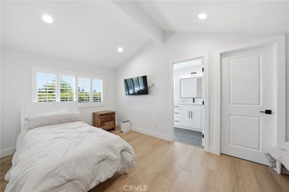 10618 El Toro Fountain Valley, CA 92708