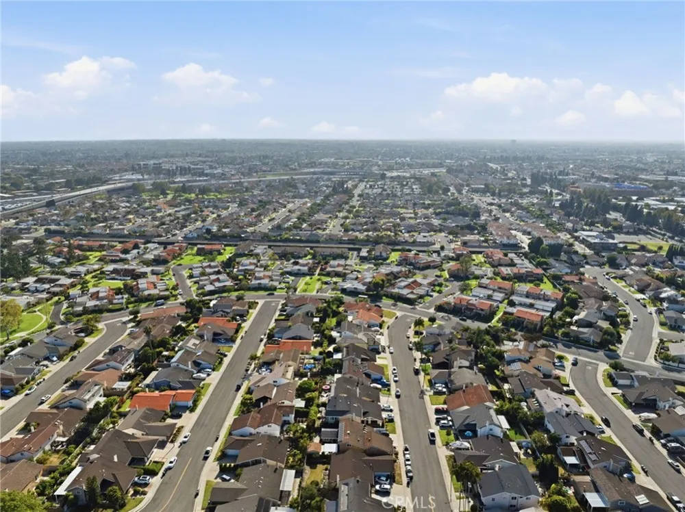 10618 El Toro Fountain Valley, CA 92708