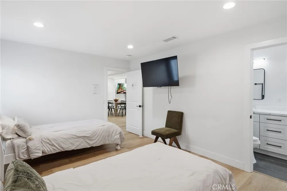 10618 El Toro Fountain Valley, CA 92708
