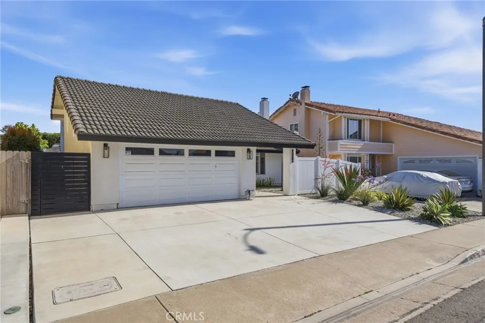 10618 El Toro Fountain Valley, CA 92708