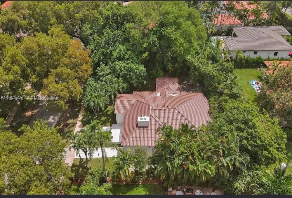 528 Sevilla Ave