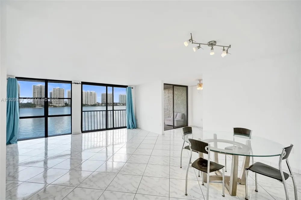 17500 Bay Rd #S403 Sunny Isles Beach, FL 33160