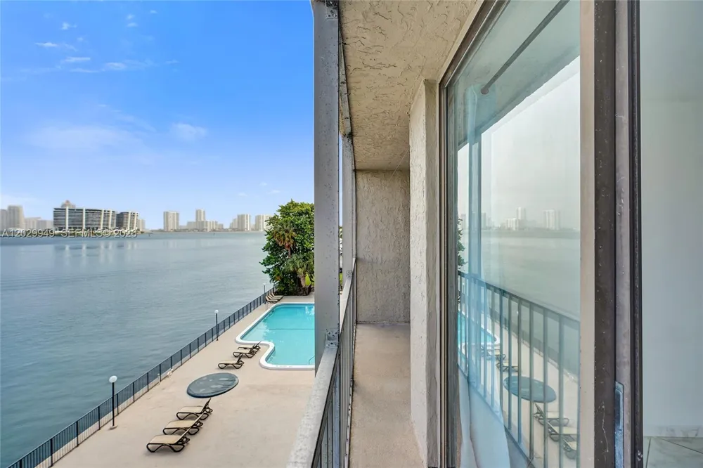 17500 Bay Rd #S403 Sunny Isles Beach, FL 33160
