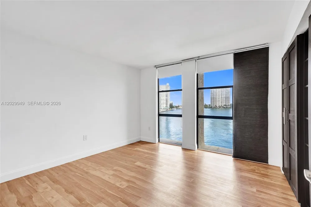 17500 Bay Rd #S403 Sunny Isles Beach, FL 33160