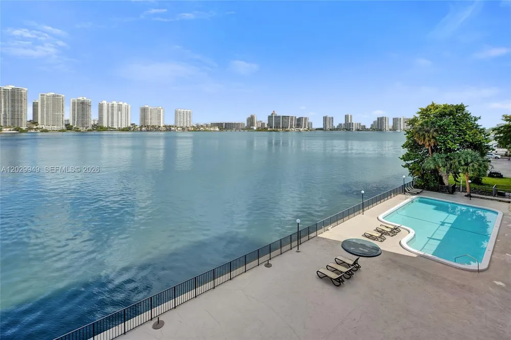 17500 Bay Rd #S403 Sunny Isles Beach, FL 33160