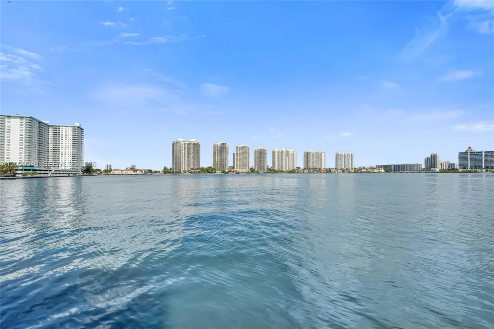 17500 Bay Rd #S403 Sunny Isles Beach, FL 33160