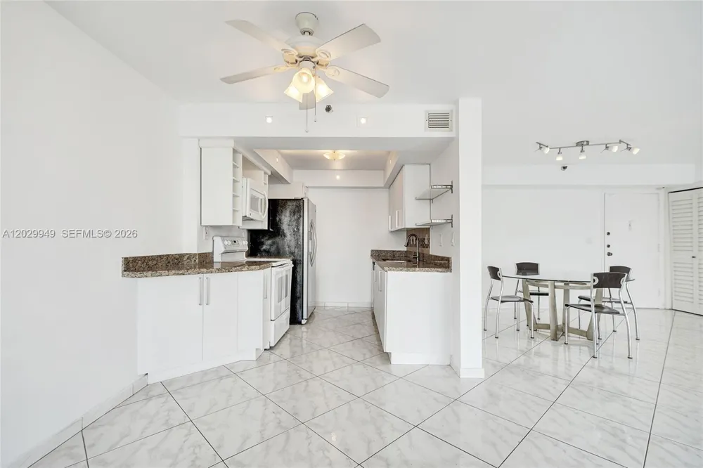 17500 Bay Rd #S403 Sunny Isles Beach, FL 33160