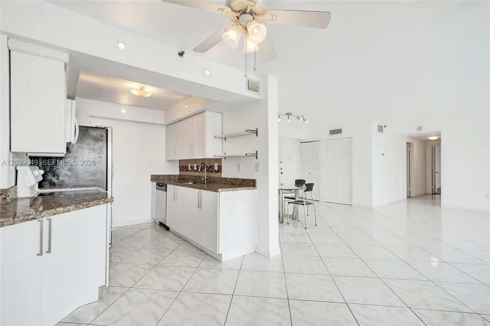 17500 Bay Rd #S403 Sunny Isles Beach, FL 33160