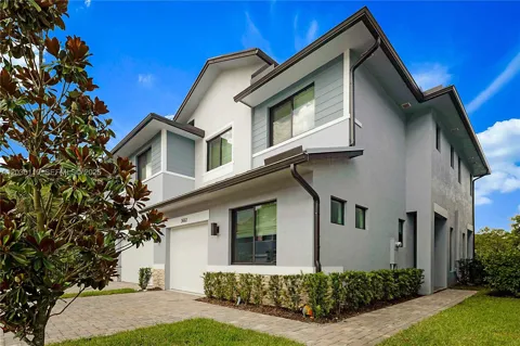 3662 SW MAGNOLIA RIDGE LN