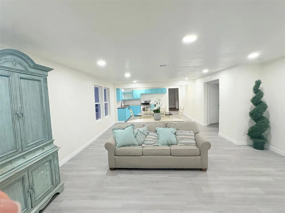 905 2nd St Graham, TX 76450