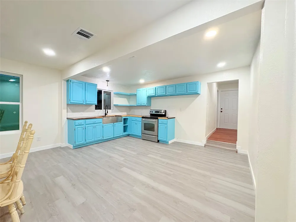905 2nd St Graham, TX 76450