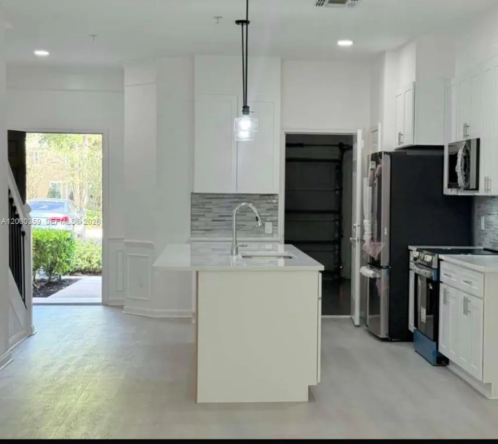 6388 Castelven #104 Other City - In The State Of Florida, FL 32835