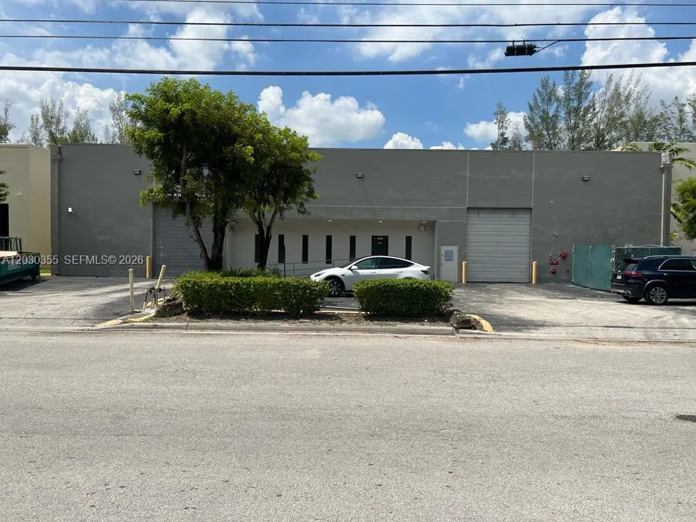 2281 NW 95th Ave