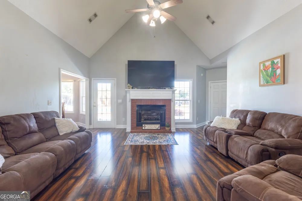 110 Westward PT Kathleen, GA 31047