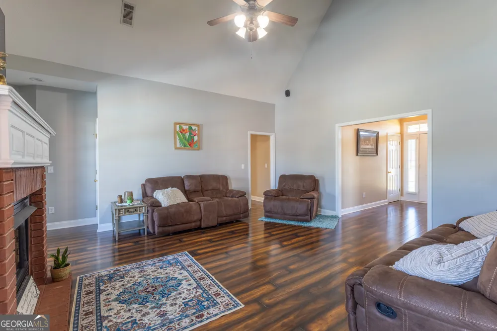 110 Westward PT Kathleen, GA 31047
