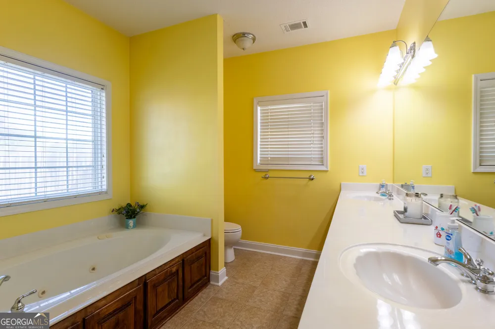 110 Westward PT Kathleen, GA 31047