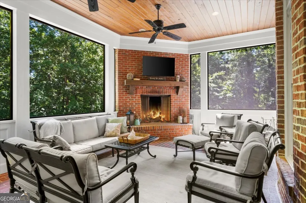6315 Neely Meadows DR Peachtree Corners, GA 30092
