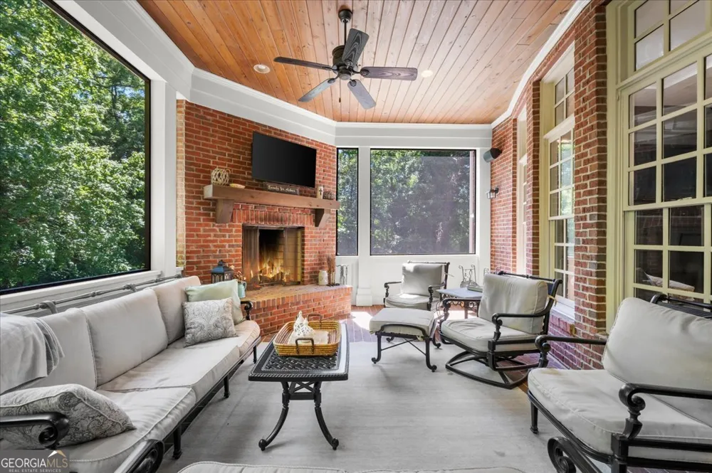 6315 Neely Meadows DR Peachtree Corners, GA 30092