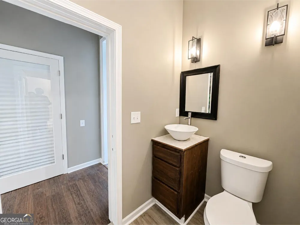 5589 River RD Ellenwood, GA 30294