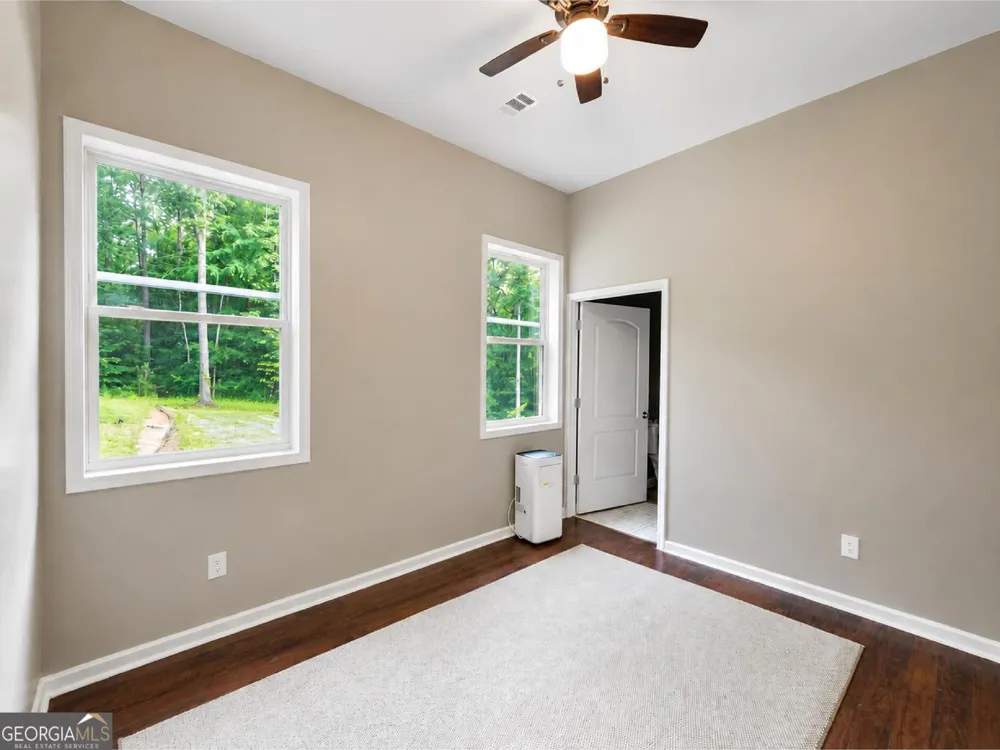 5589 River RD Ellenwood, GA 30294