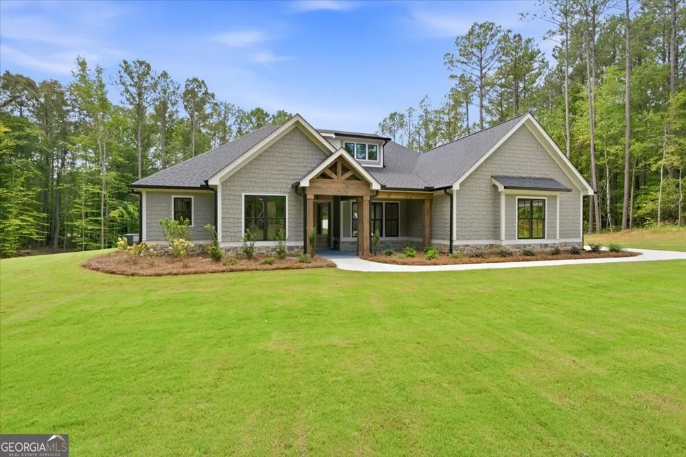 109 Heights AVE Forsyth, GA 31029