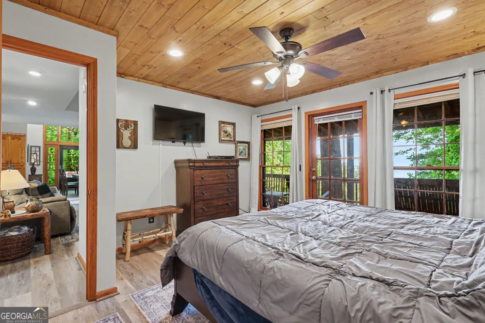 44 Laquinta LN Dillard, GA 30537