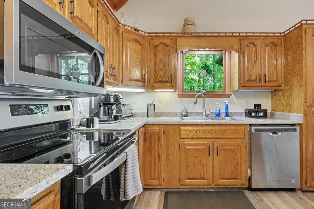44 Laquinta LN Dillard, GA 30537