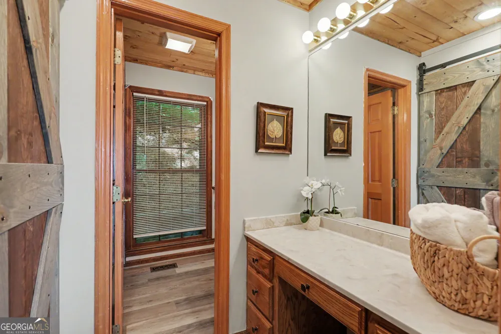 44 Laquinta LN Dillard, GA 30537