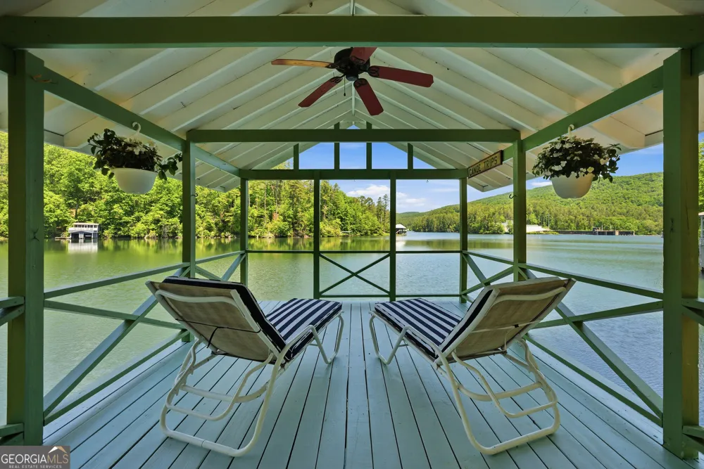 6448 Crow Creek RD Lakemont, GA 30552