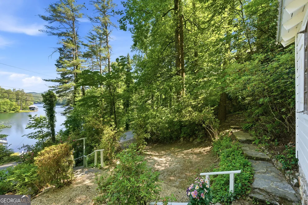 6448 Crow Creek RD Lakemont, GA 30552