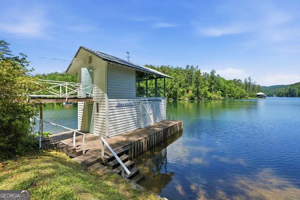 6448 Crow Creek RD Lakemont, GA 30552