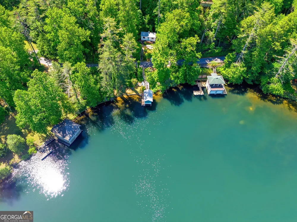6448 Crow Creek RD Lakemont, GA 30552