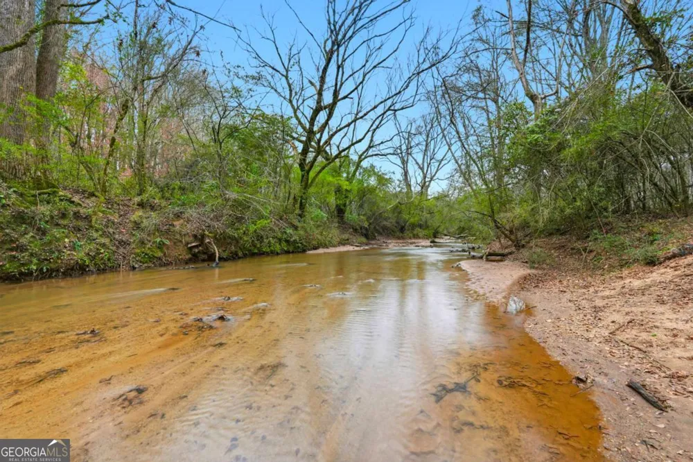 1295 Double Bridge RD Winder, GA 30680