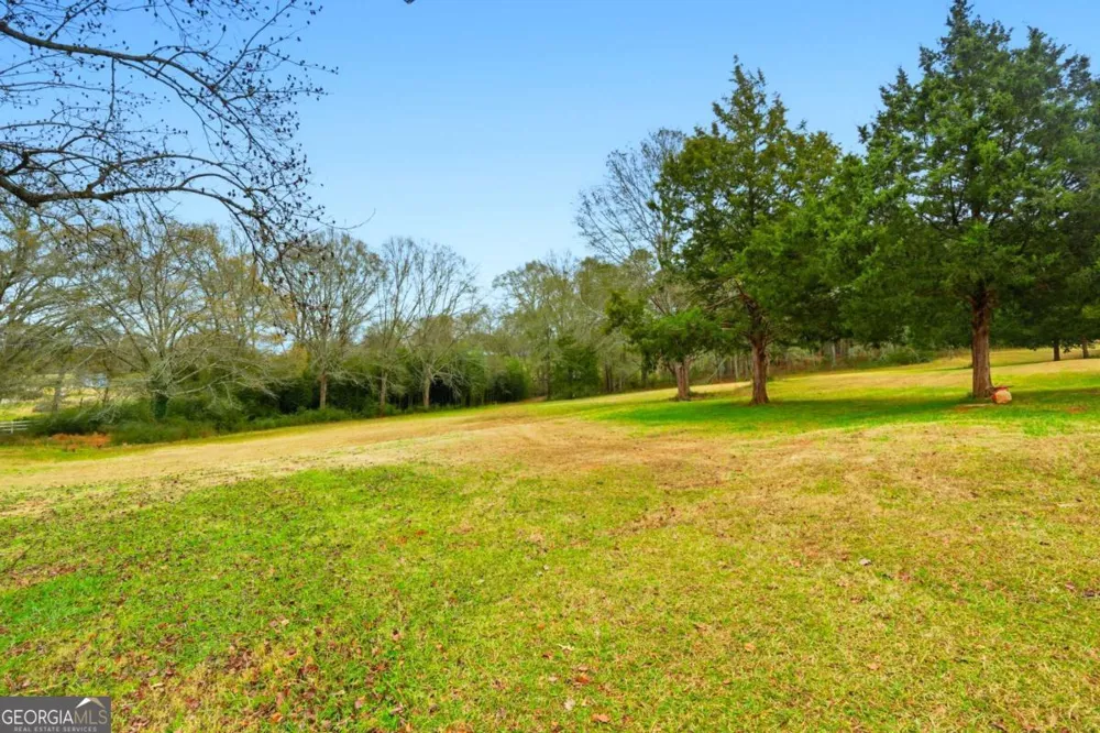1295 Double Bridge RD Winder, GA 30680