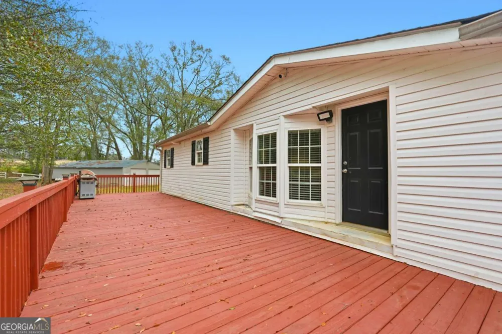 1295 Double Bridge RD Winder, GA 30680