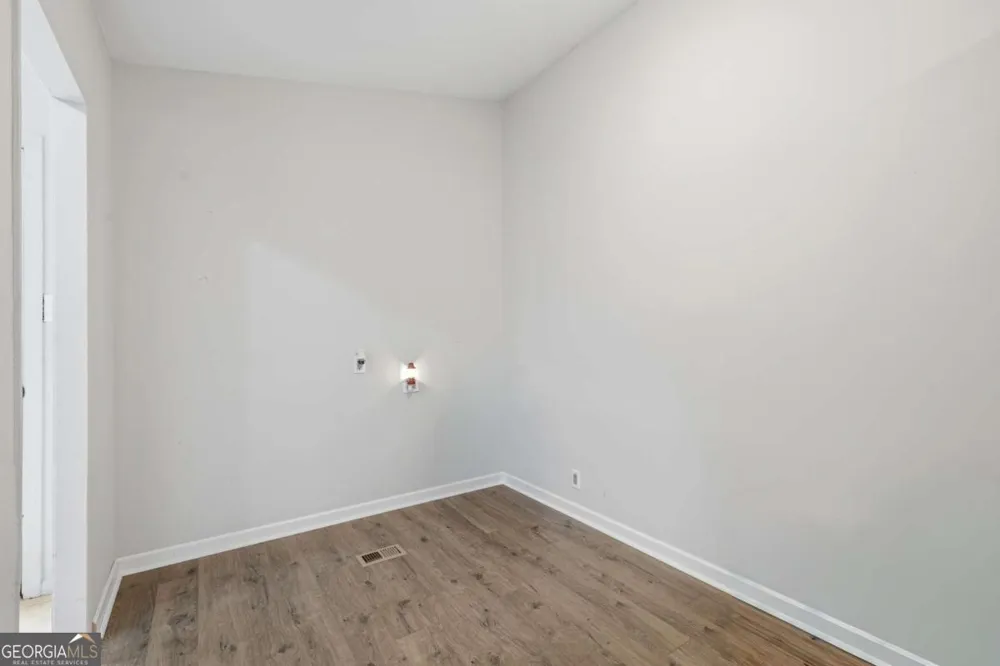 1295 Double Bridge RD Winder, GA 30680