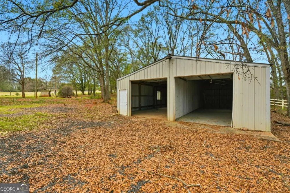 1295 Double Bridge RD Winder, GA 30680