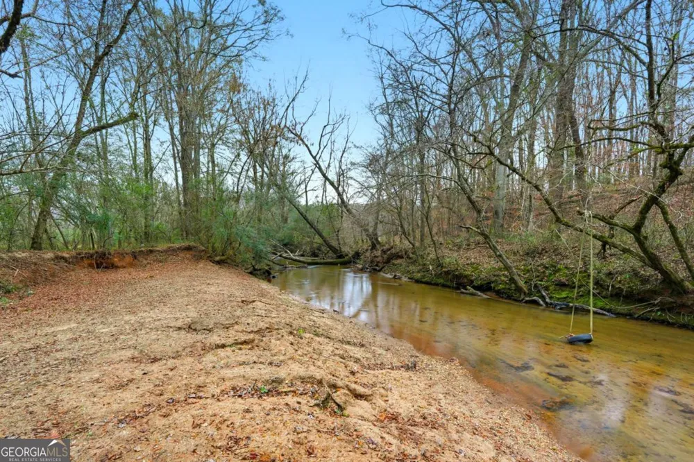 1295 Double Bridge RD Winder, GA 30680