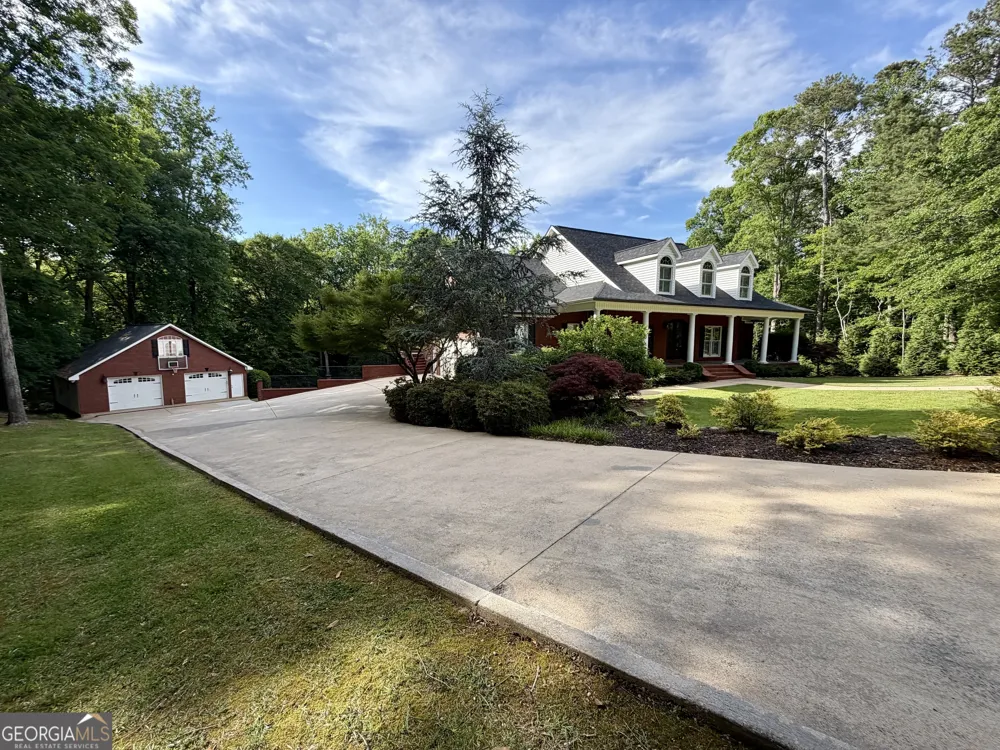 1836 Morningside Tr Elberton, GA 30635