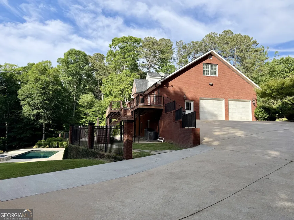 1836 Morningside Tr Elberton, GA 30635