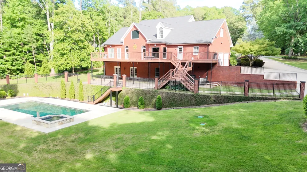 1836 Morningside Tr Elberton, GA 30635