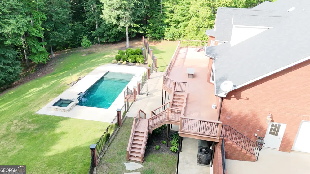1836 Morningside Tr Elberton, GA 30635