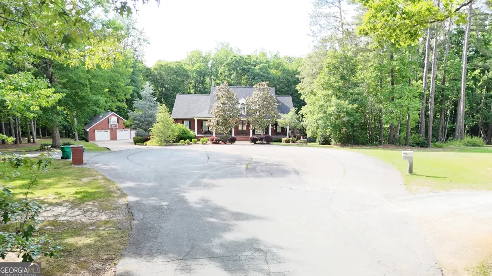 1836 Morningside Tr Elberton, GA 30635