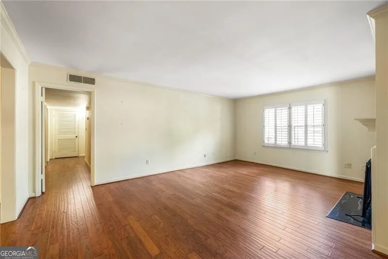 22 Glenald WAY Atlanta, GA 30327