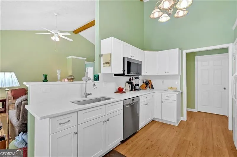 322 London LN Hiram, GA 30141